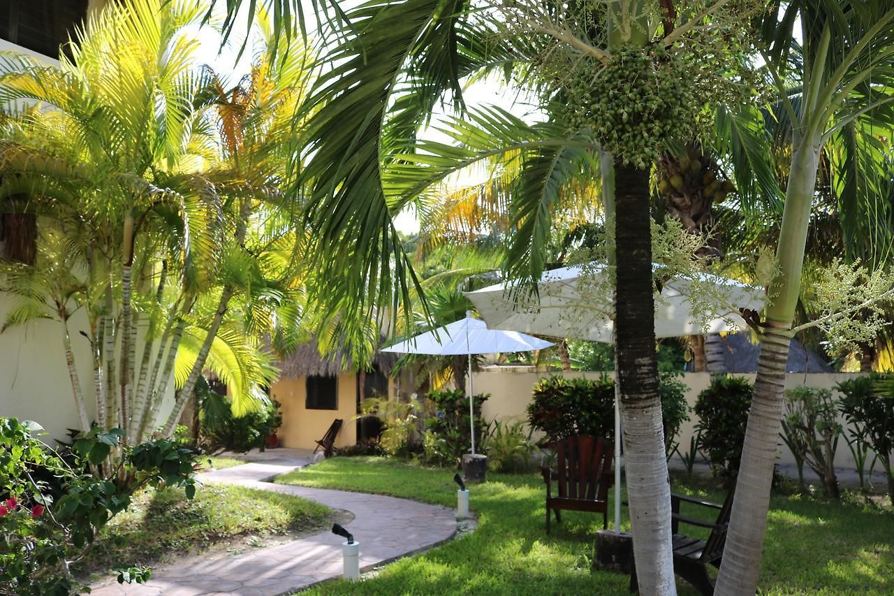 & Cabanas Zazil Kin Hotel