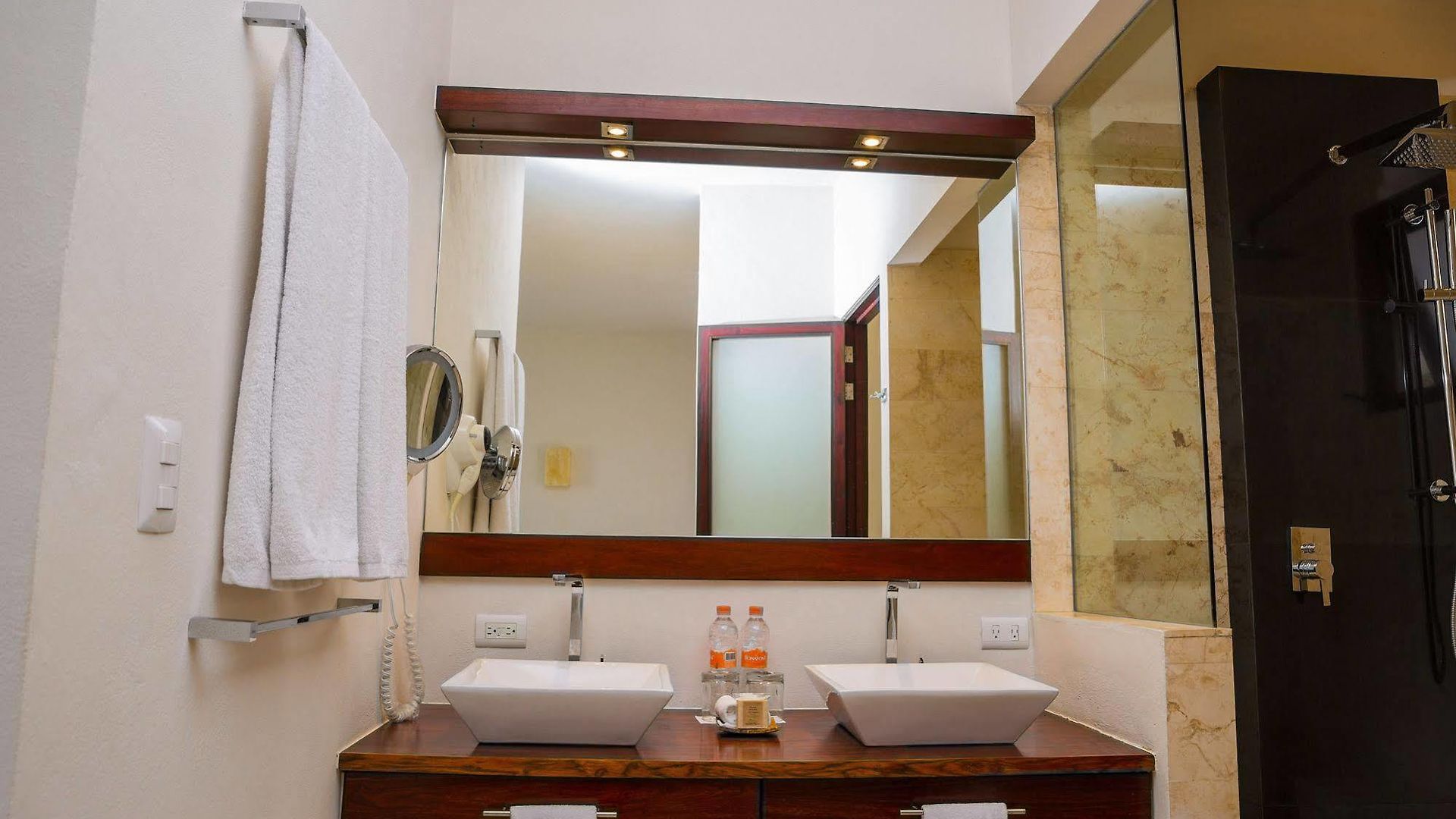 Intima Adults Only Tulum