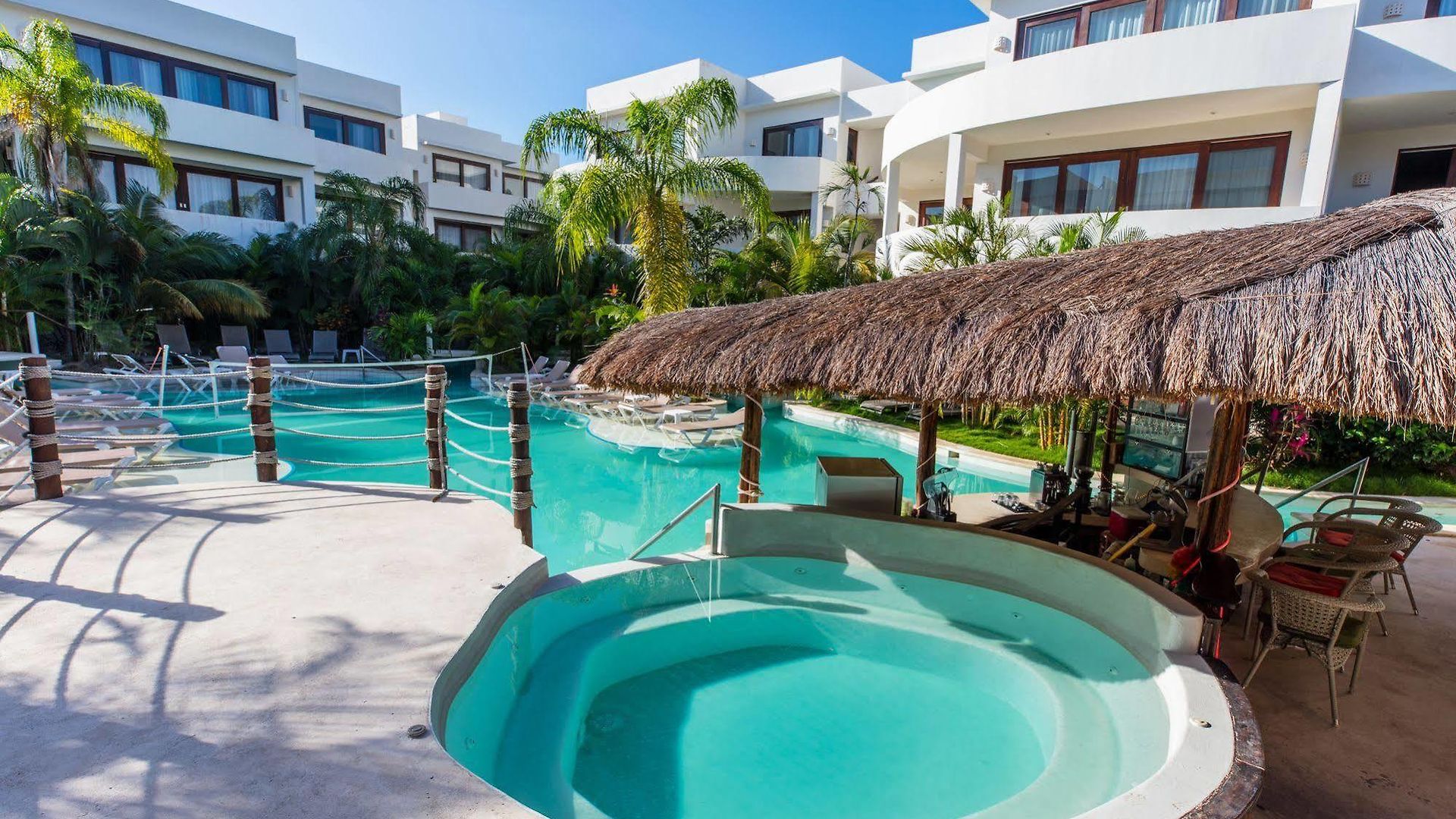 Intima Adults Only Hotel 3*