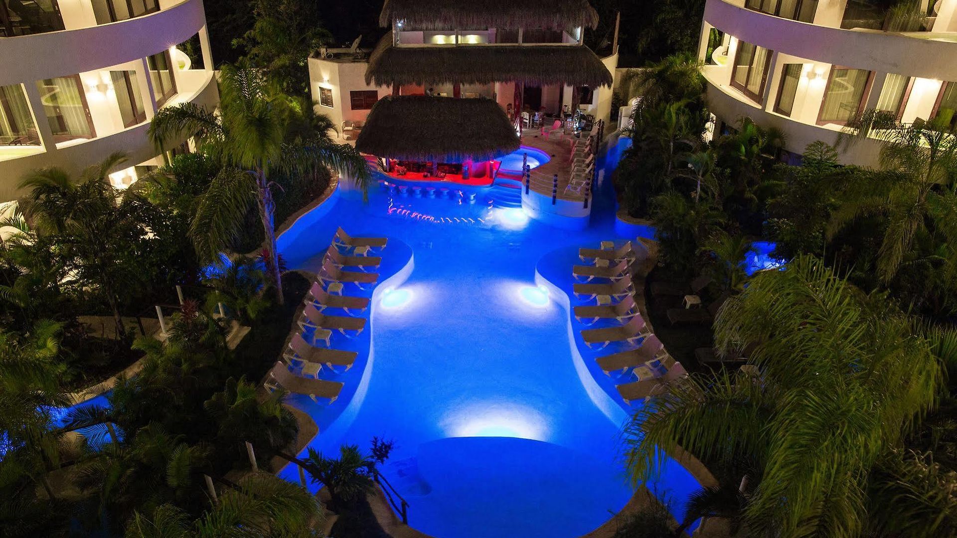 Intima Adults Only Hotel 3*