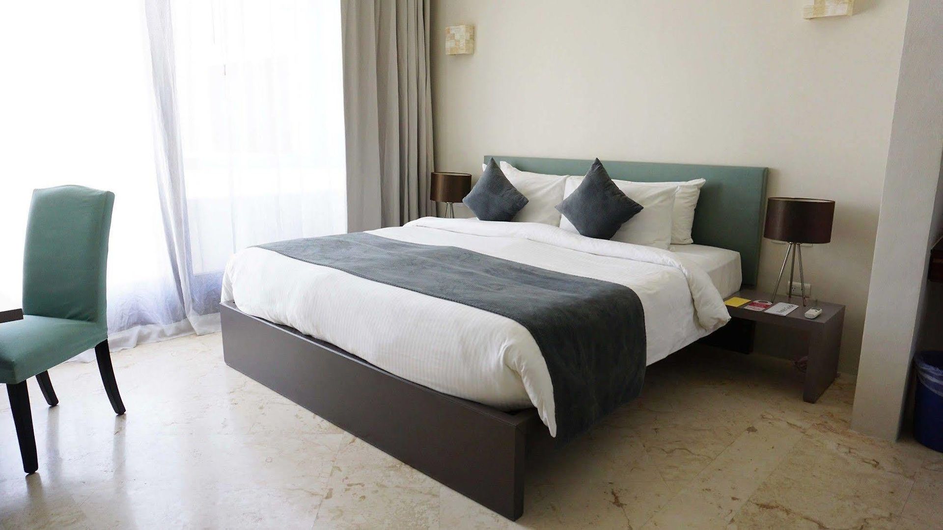 Intima Adults Only Hotel 3*
