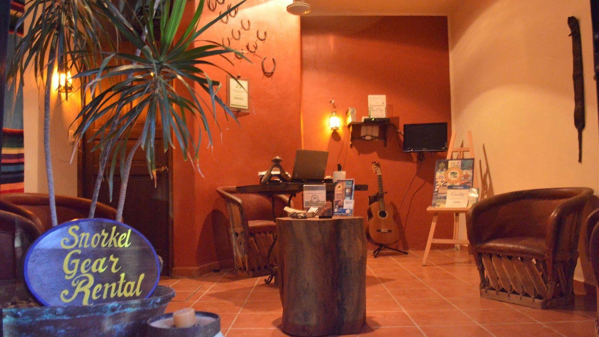 Lo Nuestro Petit Hotel