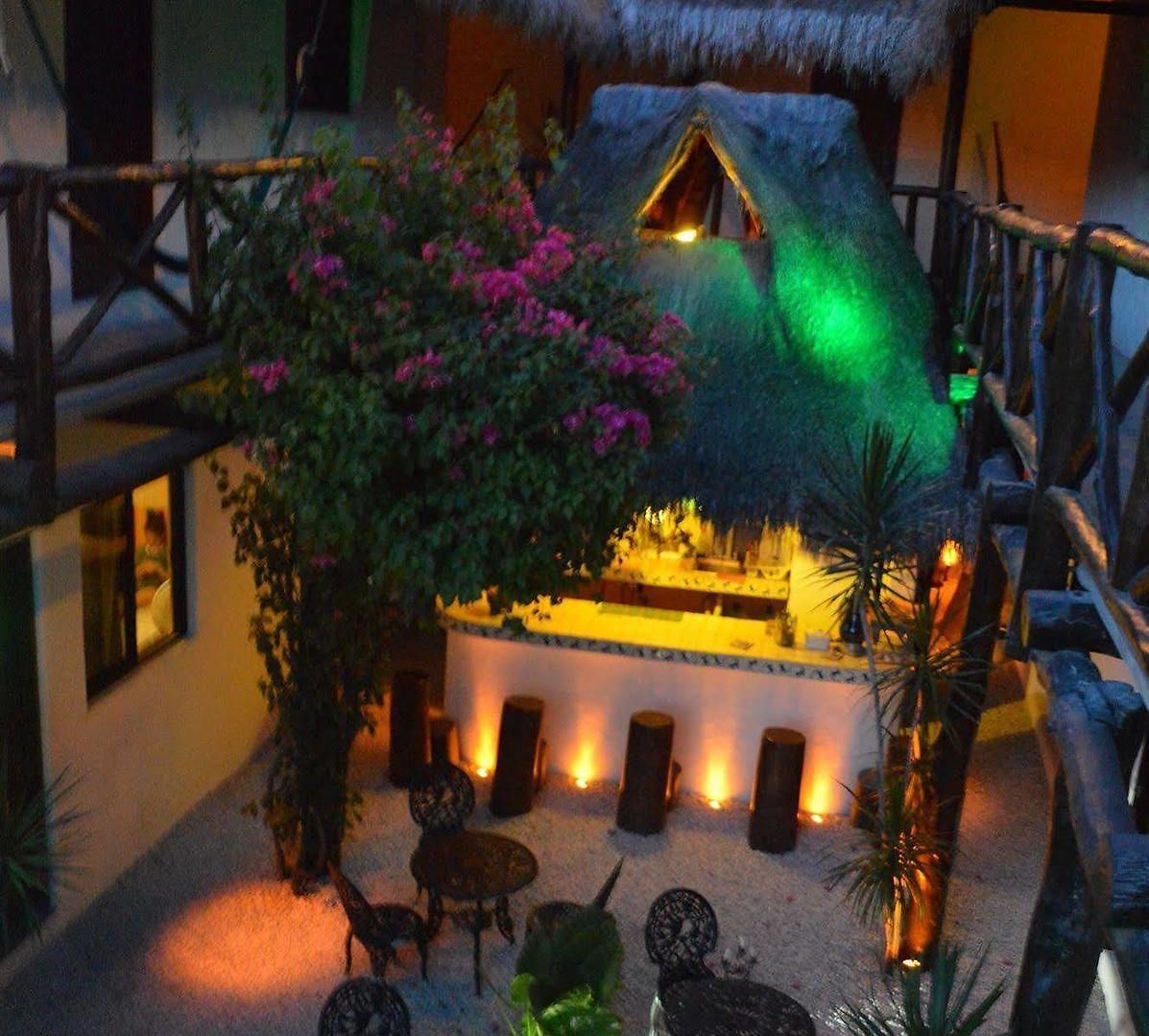 Lo Nuestro Petit Tulum