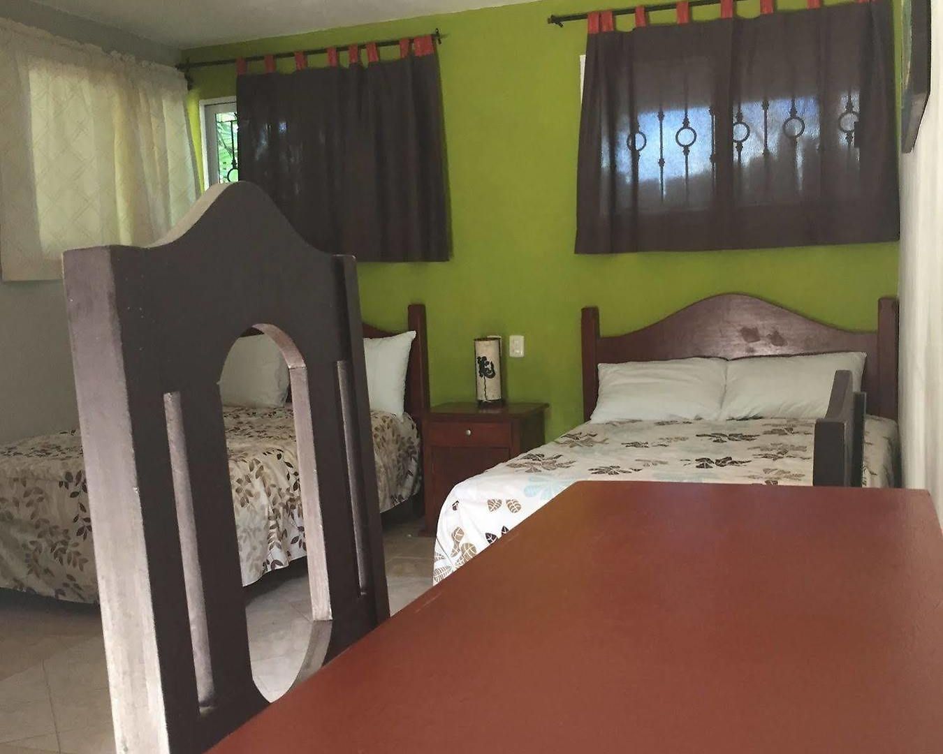 Andrea's Hotel