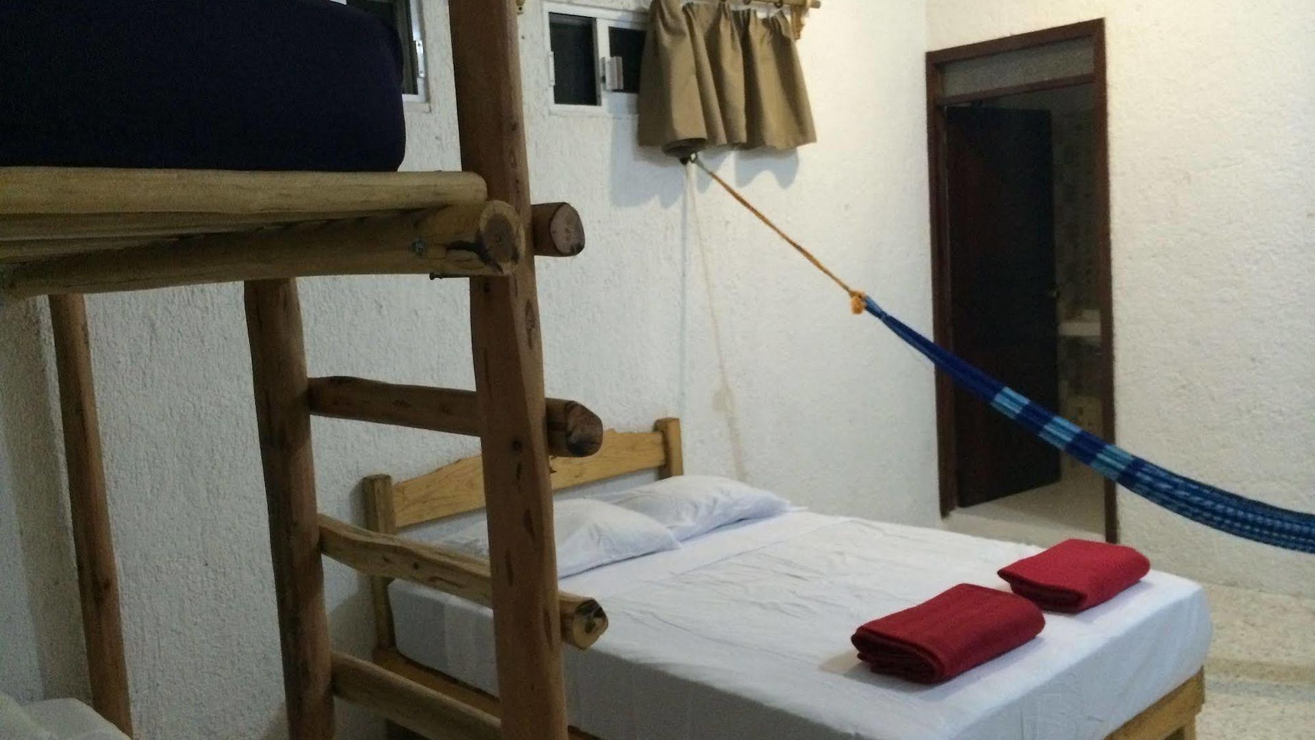 Pensión Mayayoga 2*