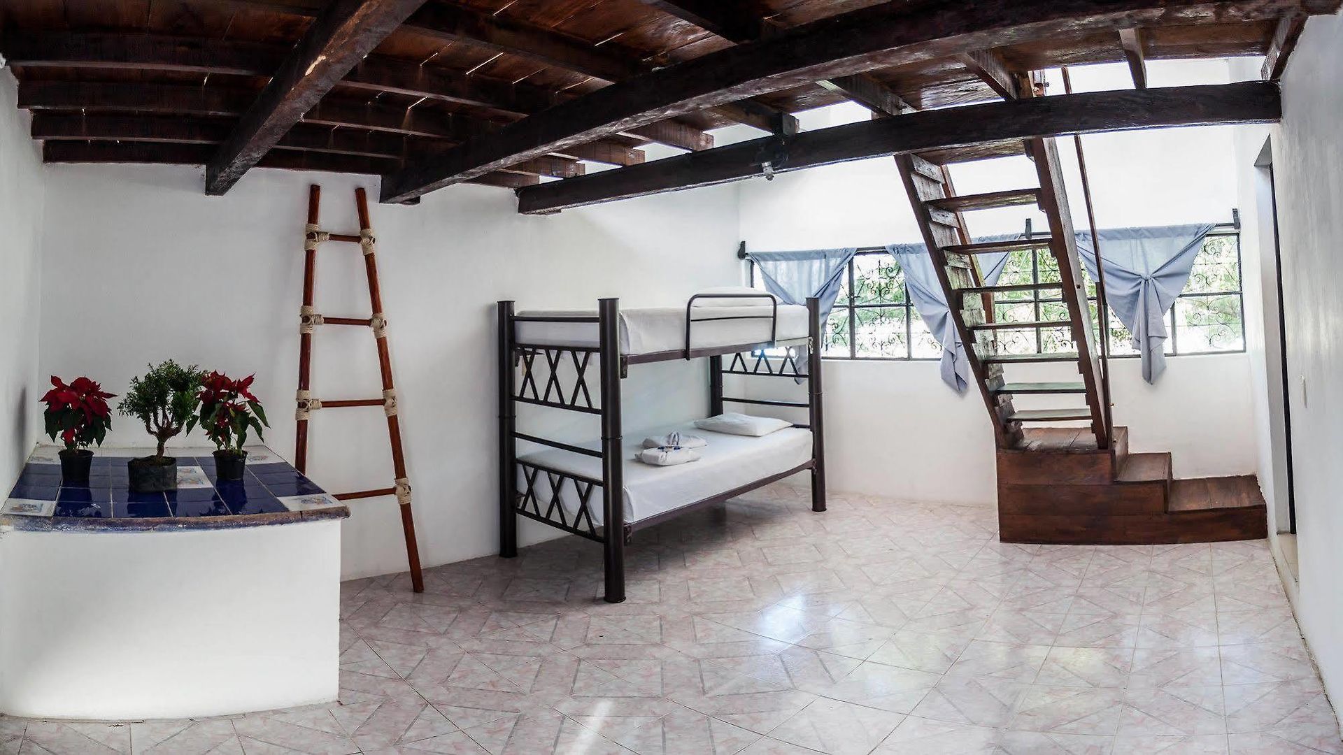 Babel Hostel