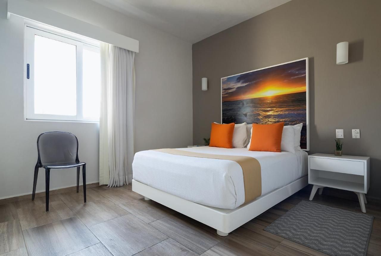 Azura Boutique 4*