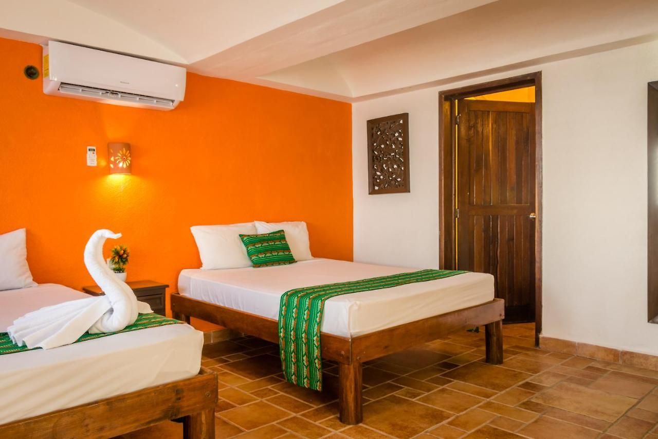 Hotel Caleta Tankah