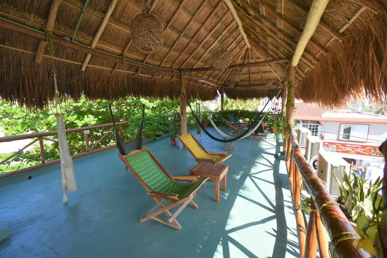 Casa Almendro Hotel