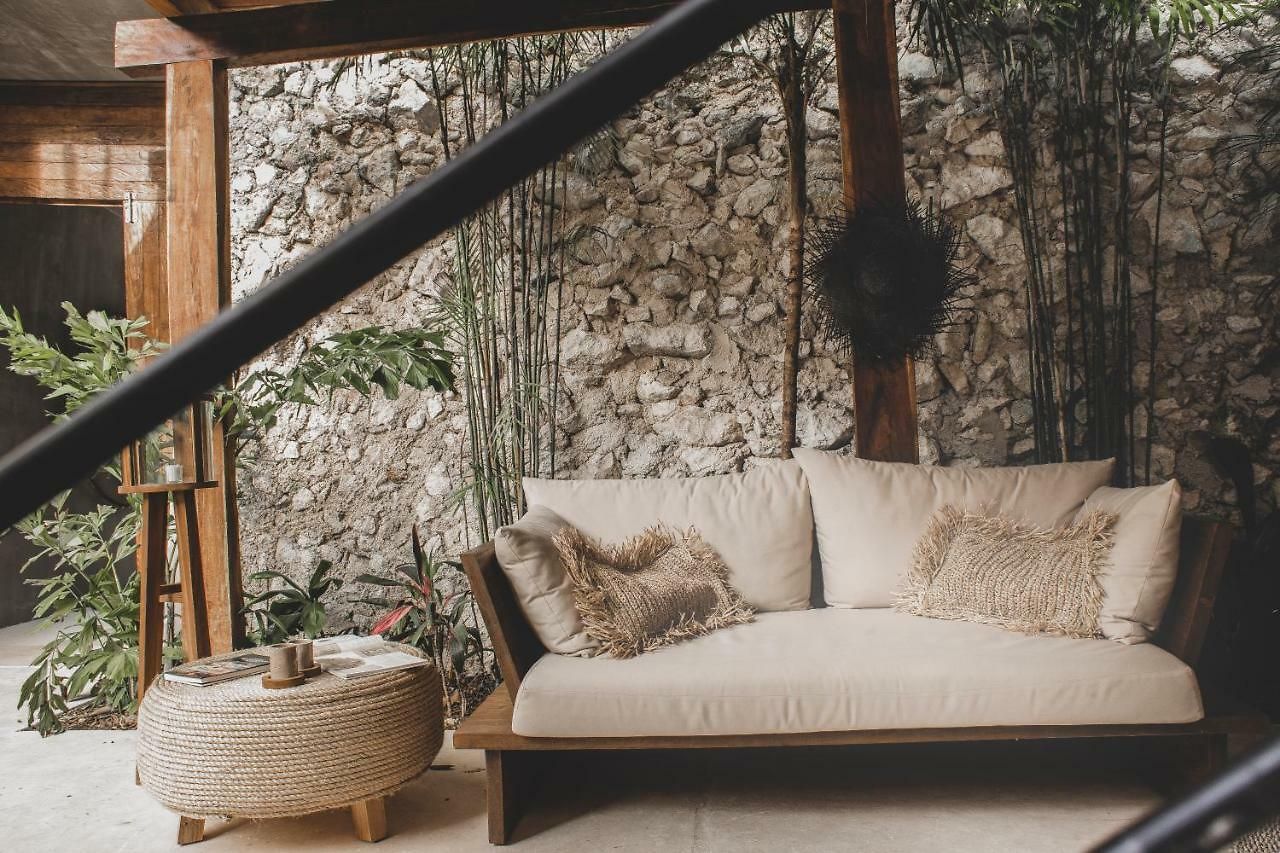 Era & Hotel 4*
