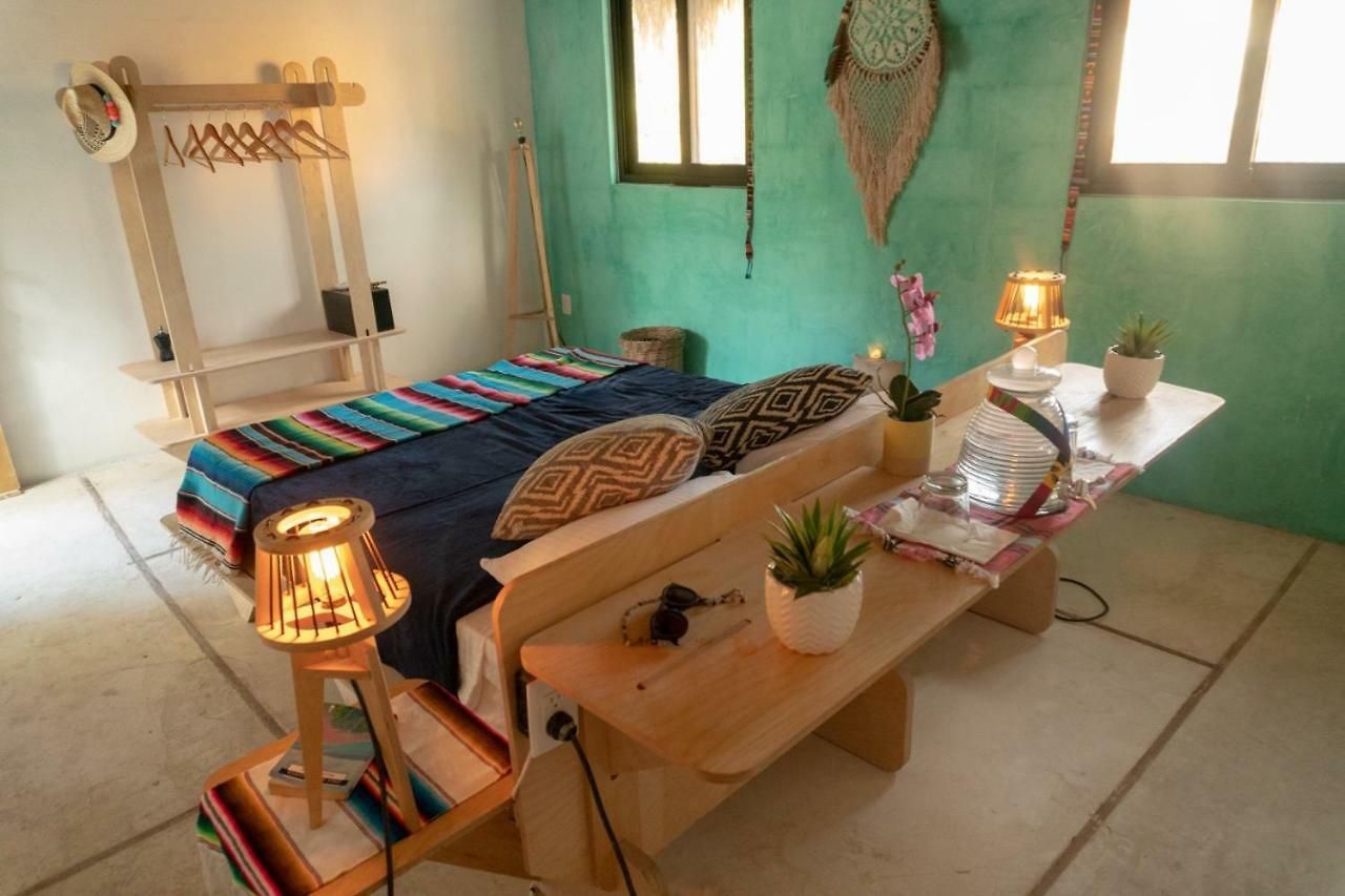 Beach Bed & Breakfast *