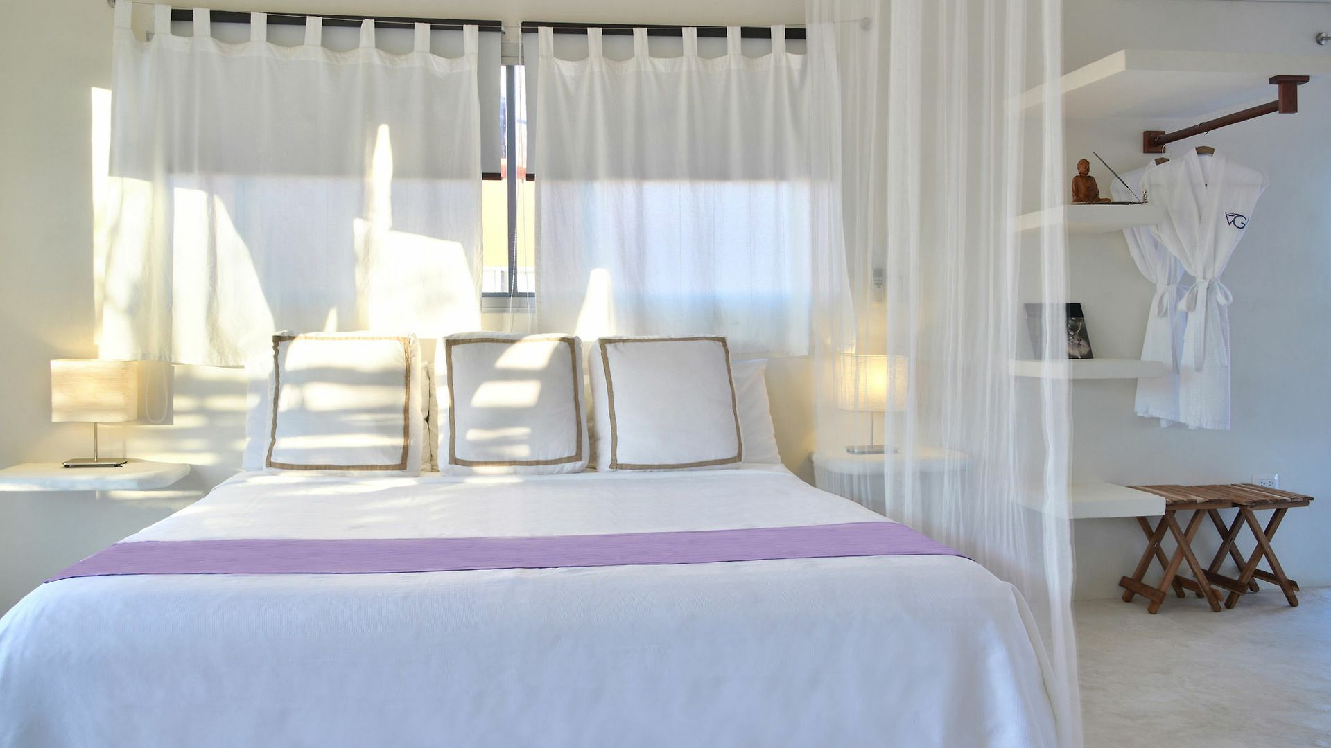 Geminis Boutique Condohotel 4*