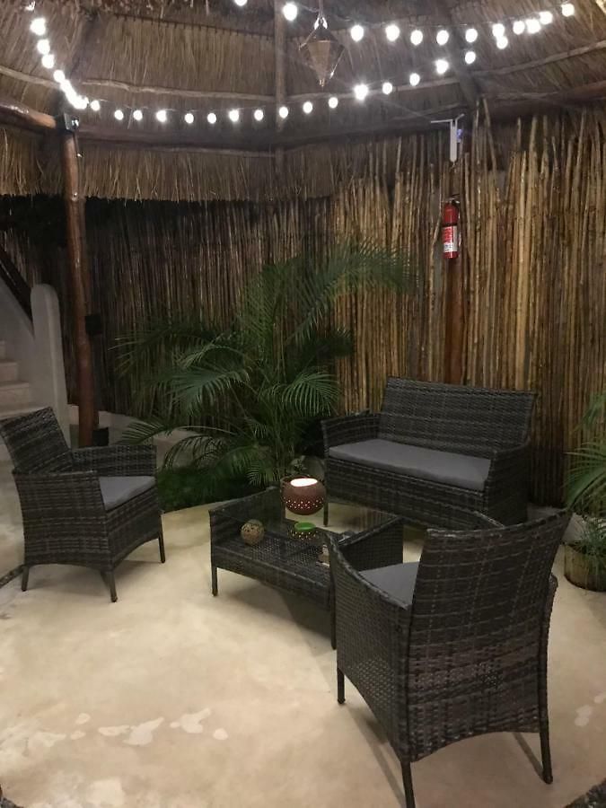 Tua Large Comfortable Pool Parking Space *