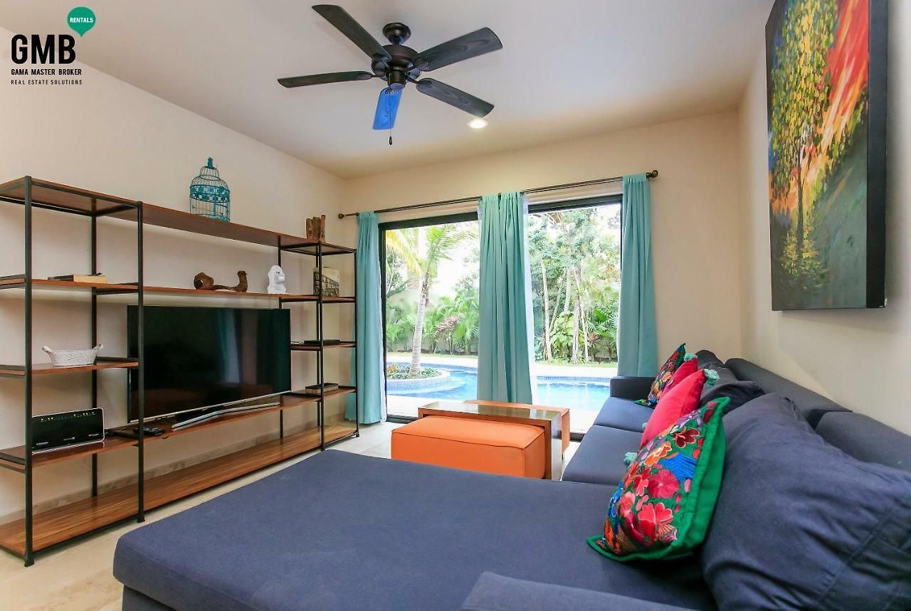 Swim Up- 2 Bdr & 2 Bike In Apartamento *