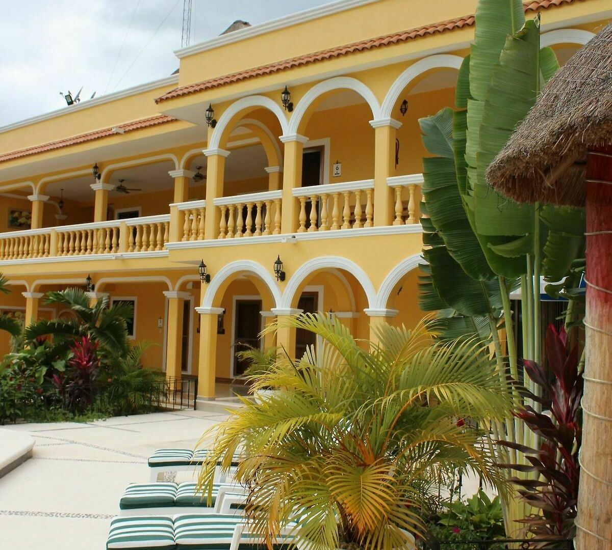 Scarlette Hotel 3*