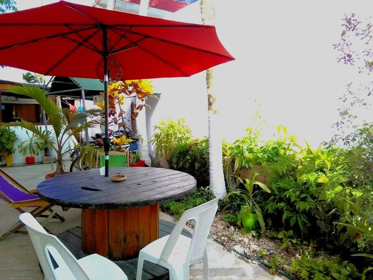 Chichi House Guest house *