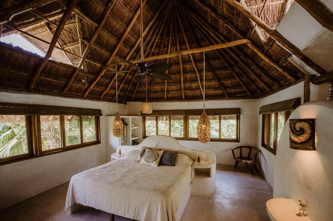 Beachfront Casa 8 Villa