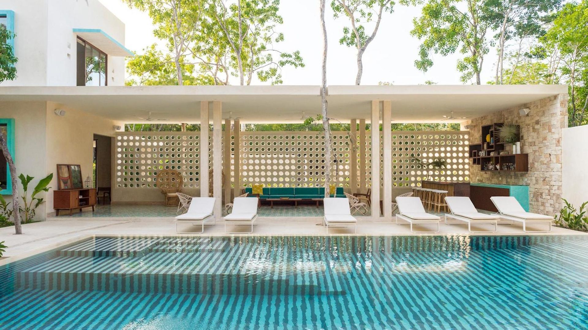 Hotel Tiki Tiki 4*