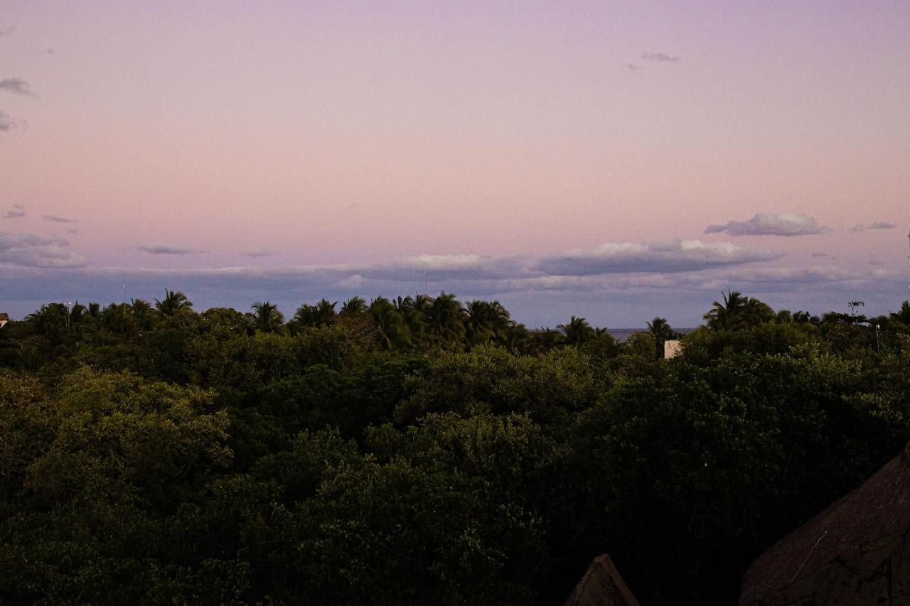 Mamasan Treehouses & Hotel