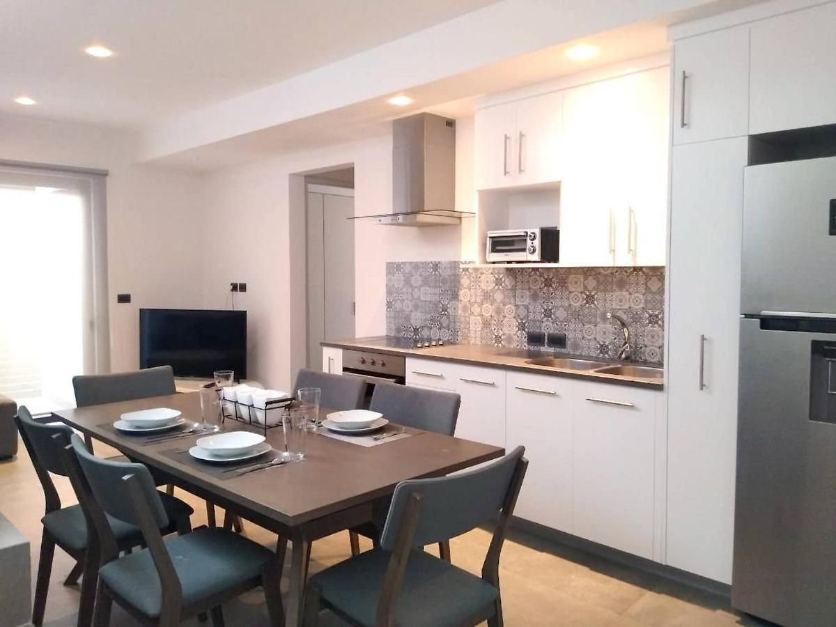 Holiday home Private Roof W Plunge Pool, Brand New 2 Bedroom Penthouse For 6 Sleeps