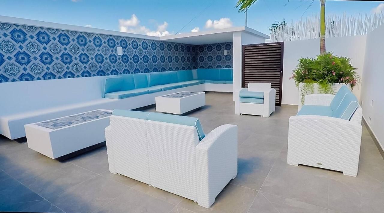 Private Roof W Plunge Pool, Brand New 2 Bedroom Penthouse For 6 Sleeps *