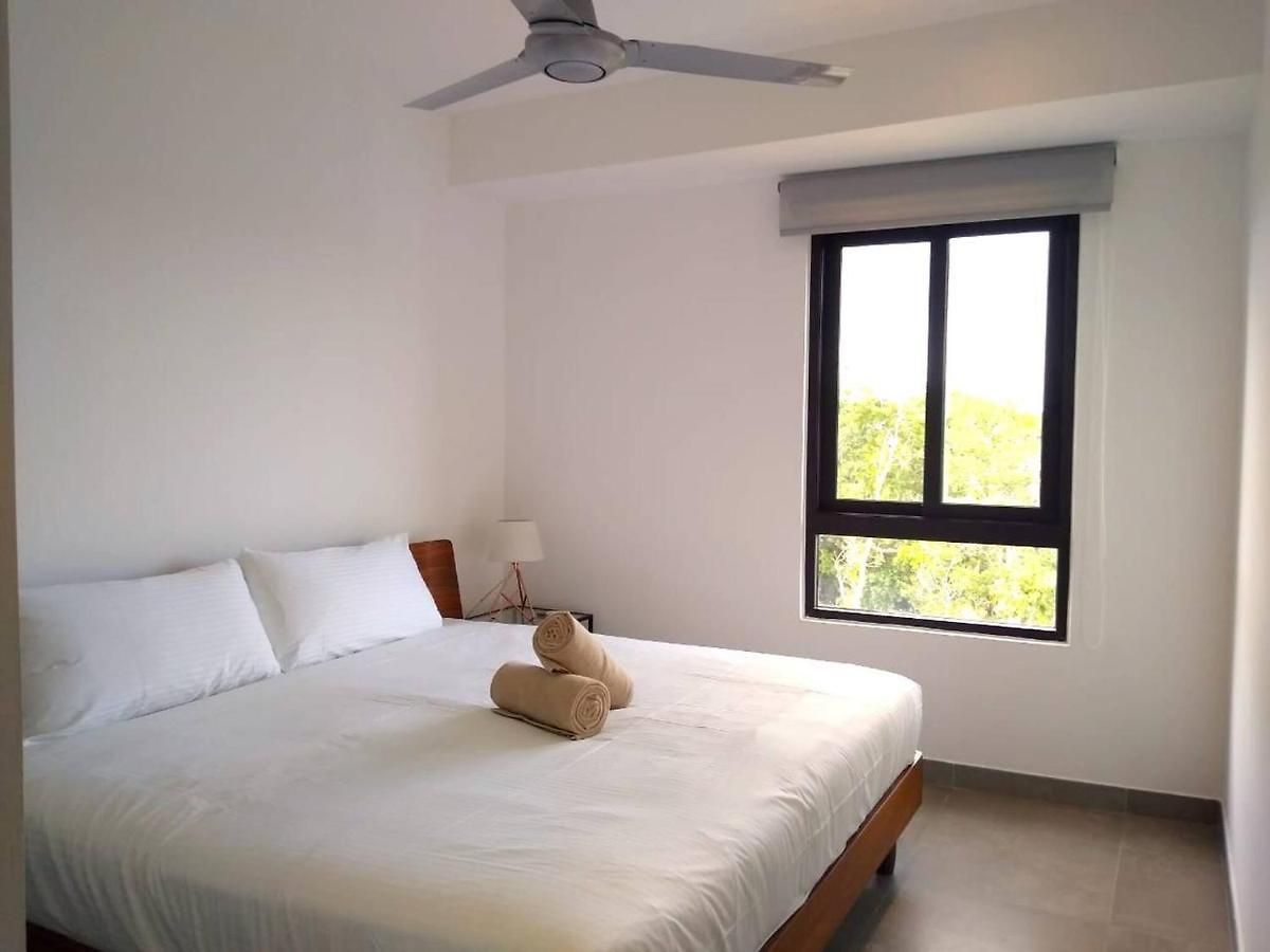 Private Roof W Plunge Pool, Brand New 2 Bedroom Penthouse For 6 Sleeps
