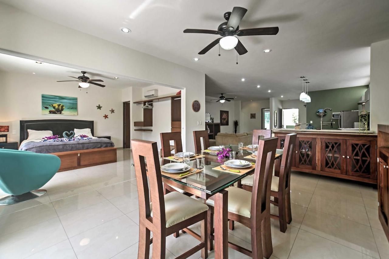 Casa Esmeralda W/ Pool Access & Furnished Patio! Villa