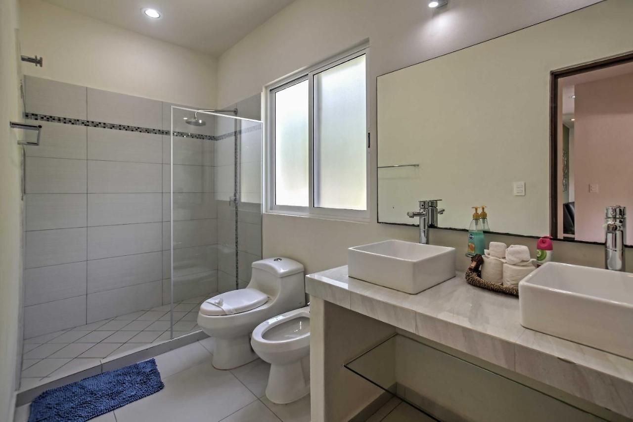 Casa Esmeralda W/ Pool Access & Furnished Patio!