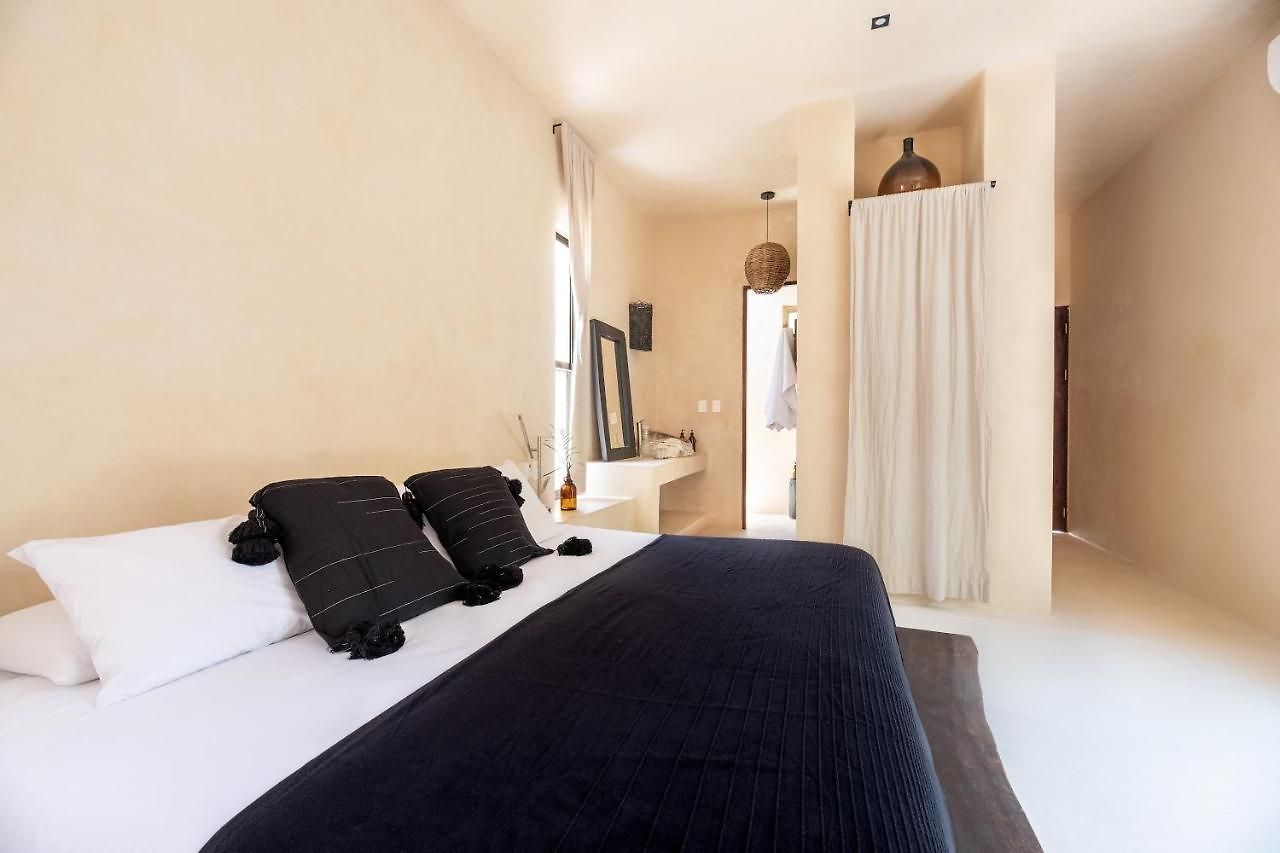 Nest Hotel