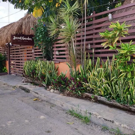 Hotel Secret Garden