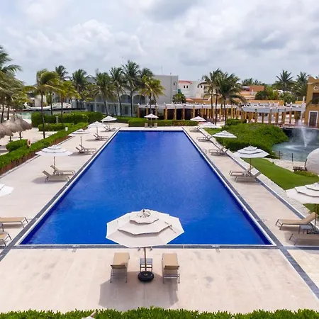 Resort Dreams &