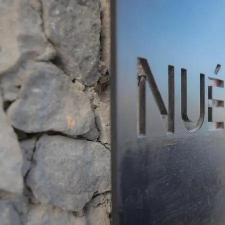 Nu & Club