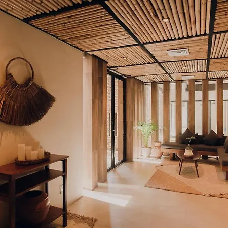 Cacao -luxury Condos- 3*