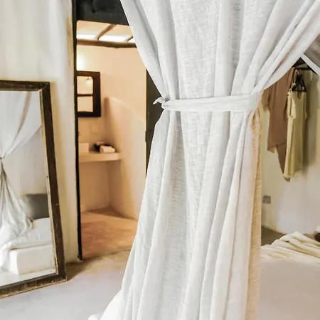 Coco Hotel
