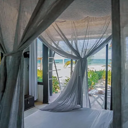 Coco Hotel