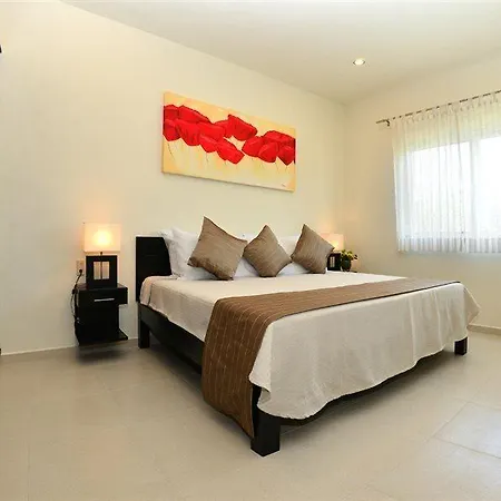 Apartment Palms *