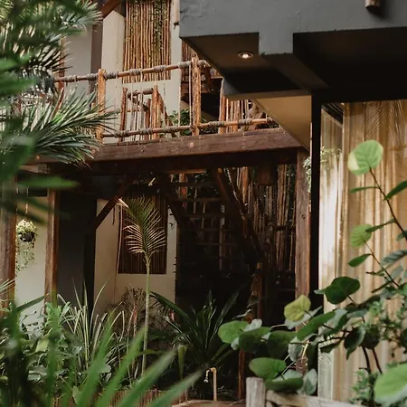 Hotel Akkuun - Adults Only