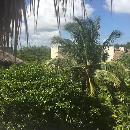 La Casa De Mia 2*