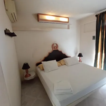 Hotel Cristina 2*