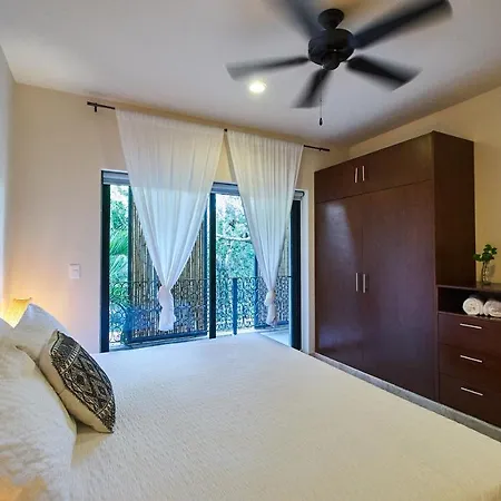 Luxury With Private Terrace Apartment