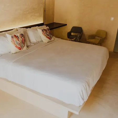 Casa Chimi Hotel *