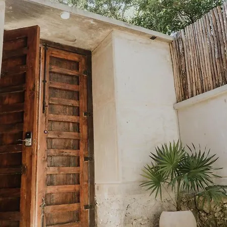 Hotel Casa Chimi Tulum