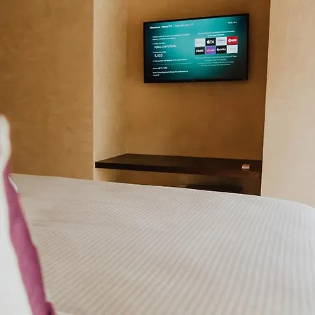 Casa Chimi Hotel *