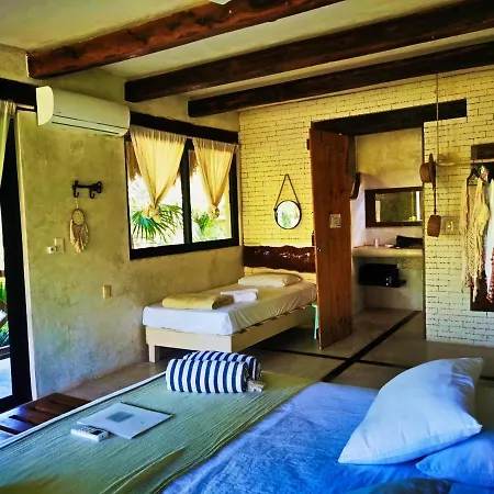 La Casa De Mia Hotel 2*