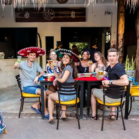 Hotel Oostel Smart - Playa