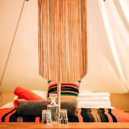 Glamp Ikal Luxury tent