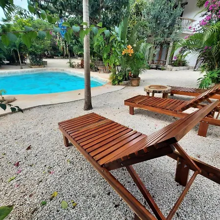 Aldea Balam Hotel 3*
