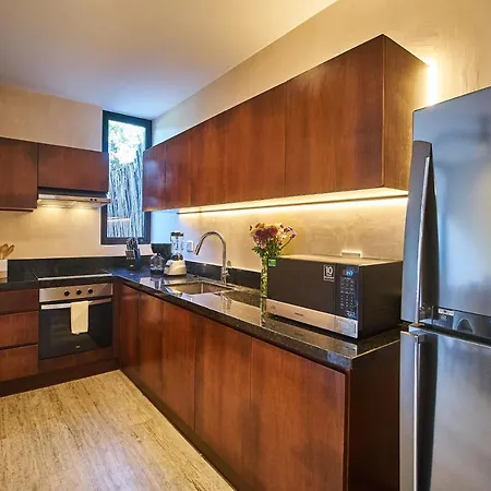 Don Quijote - Private Pool & Club Access Apartment *