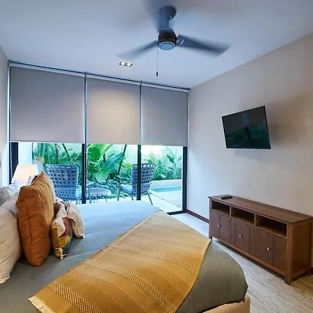 Don Quijote - Private Pool & Club Access Apartment *