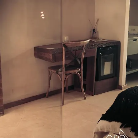 Hotel Era &